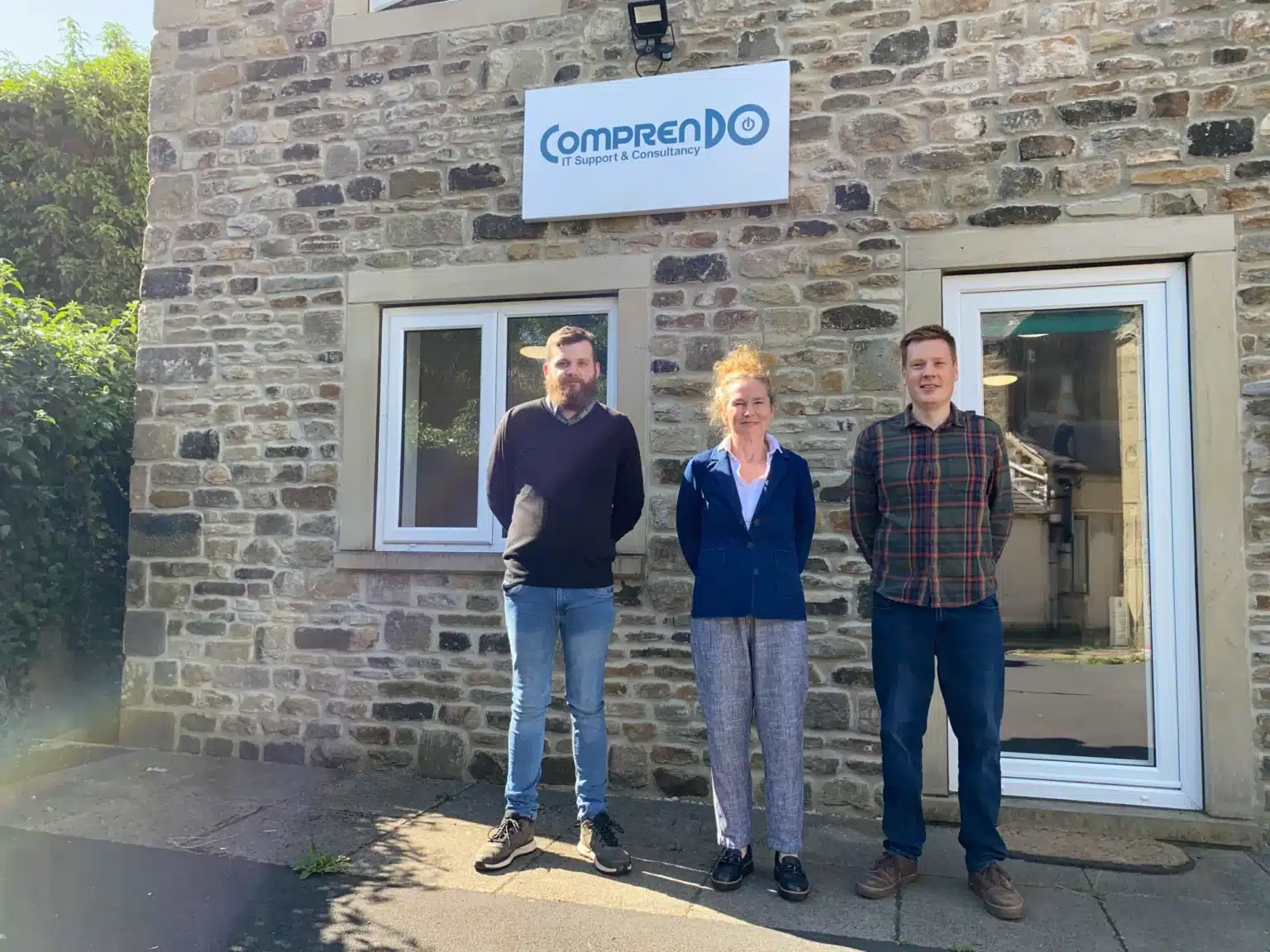 10 Reasons to Work with Us at Comprendo